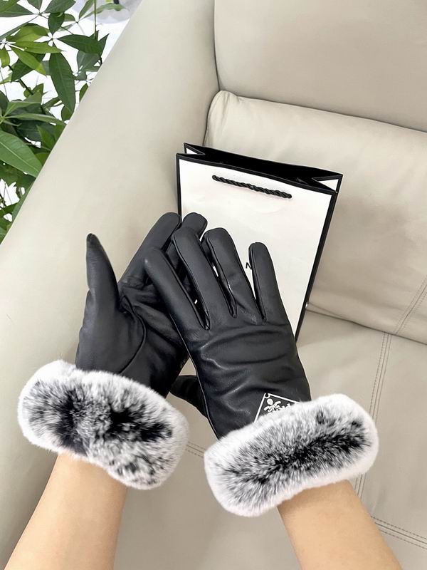 Prada gloves hm31